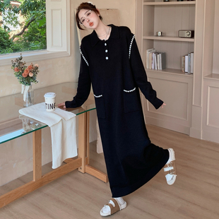 秋冬新款法式POLO领黑色针织直筒大码连衣裙女对白撞色毛衣长裙女