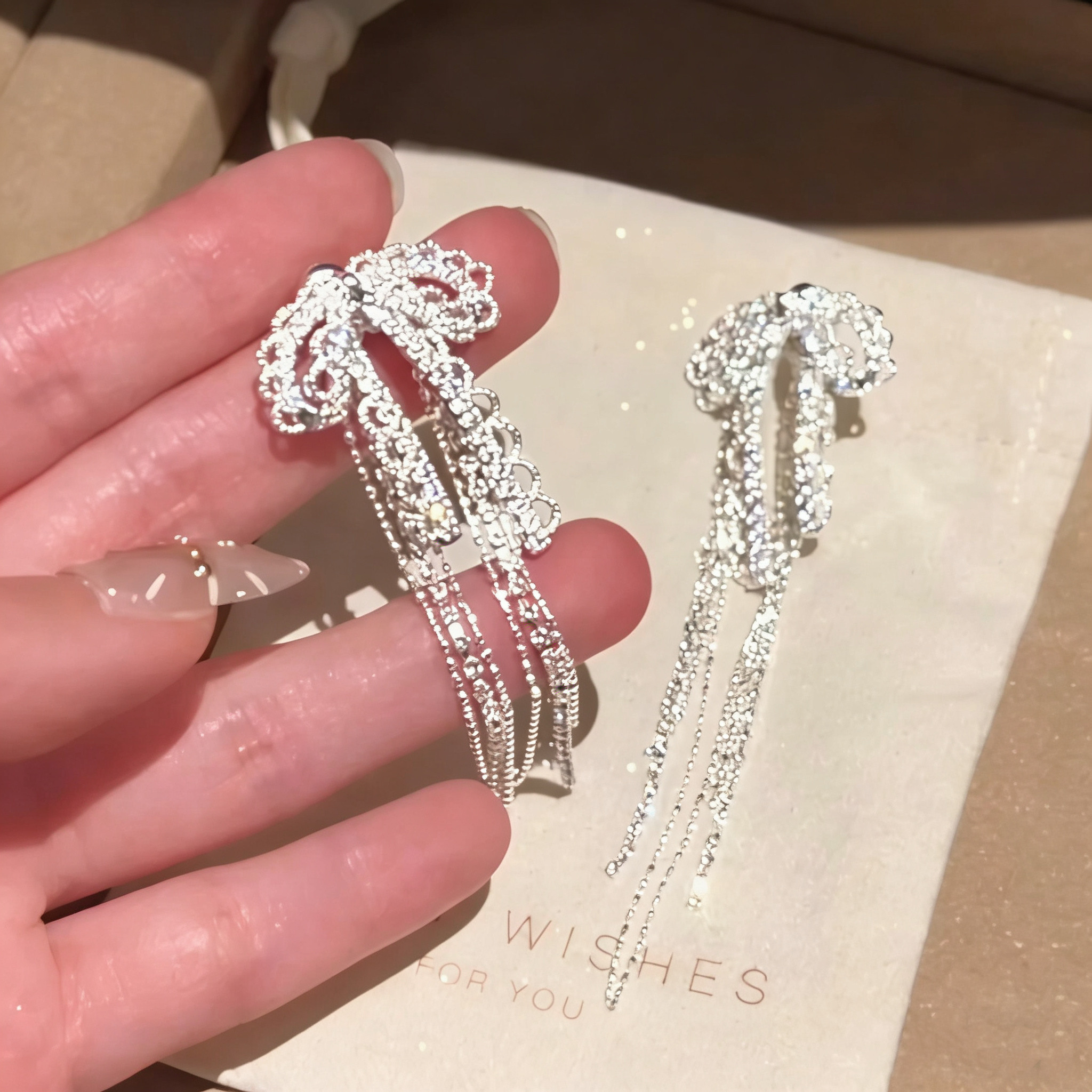 超仙蕾丝蝴蝶结流苏耳环女长款耳钉闪钻温柔轻奢高级感清冷感耳饰
