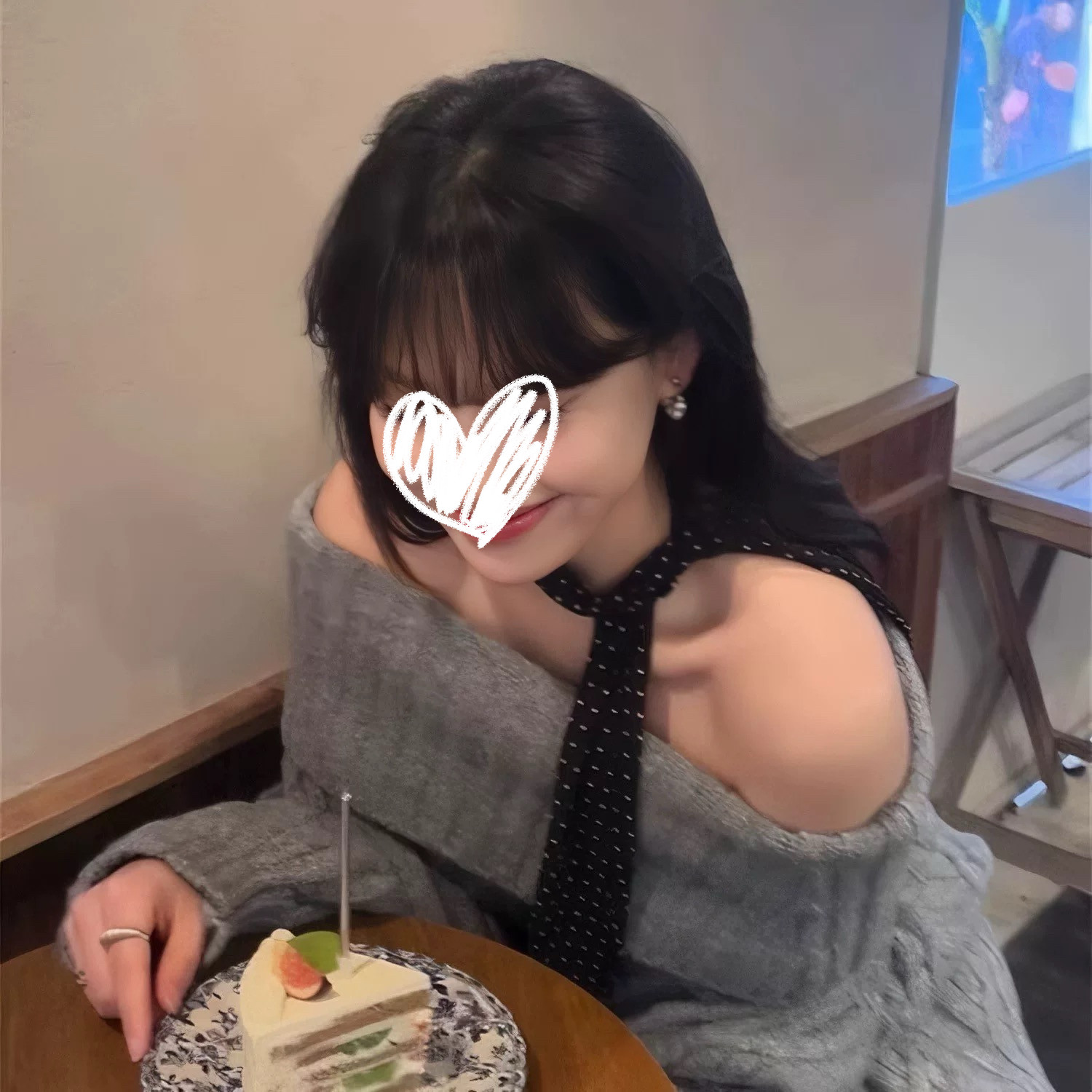 黑色波点丝巾轻奢高档小方巾女系脖发带秋季新款百搭时尚搭配衬衫
