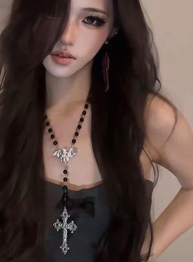 十字架串珠暗黑甜酷少女蝙蝠毛衣项链y2k哥特朋克辣妹小众锁骨链