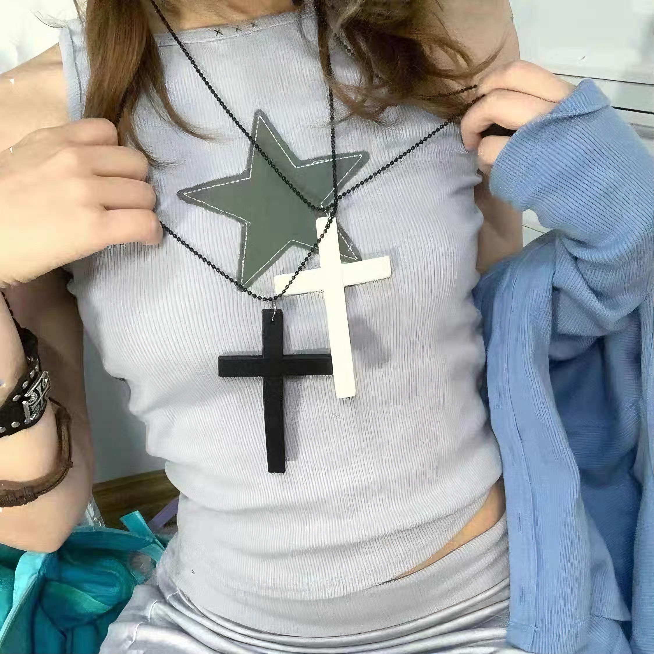 复古暗黑风y2k亚文化长款木质十字架项链万圣节毛衣链哥特锁骨链