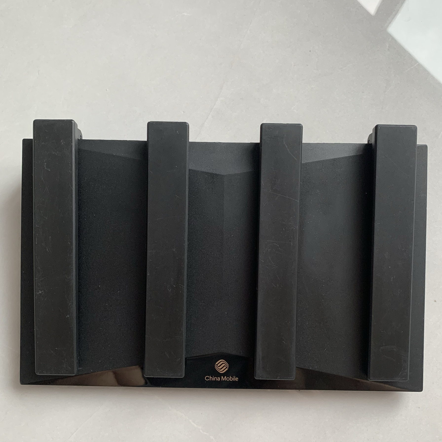 подержанный мобильный CMCC-маршрутизатор rax3000me с интерфейсом USB и 6-гигабитной двухдиапазонной беспроводной сетью AX3000M Изображение 1