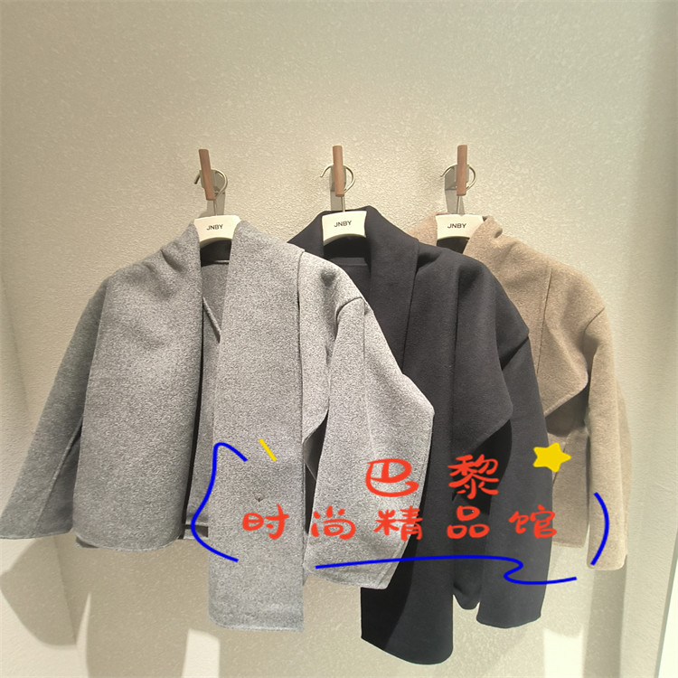 江南布衣呢外套5X0810130