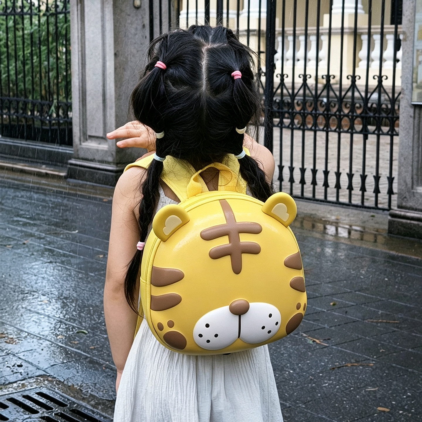 卡通儿童双肩背包幼园书男