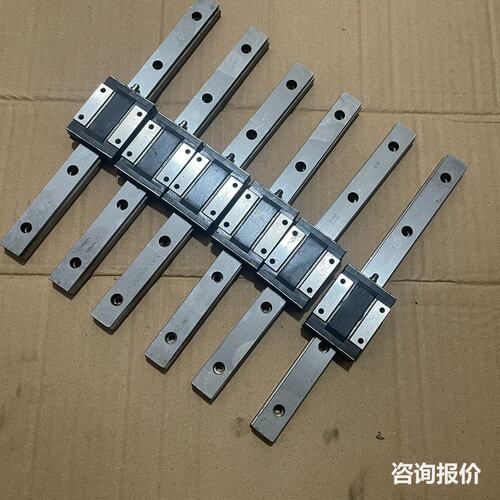 日本THK RSR15ZM直线导轨 ，滑块安装孔距25x20