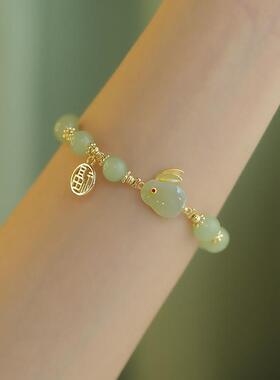 925纯银福牌玉兔和田玉手链女ins小众设计感玉石手串轻奢复古简约