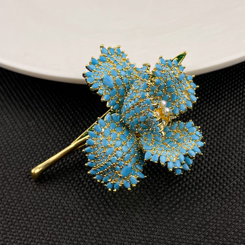 轻奢铜合金仿水晶蓝玫瑰胸针