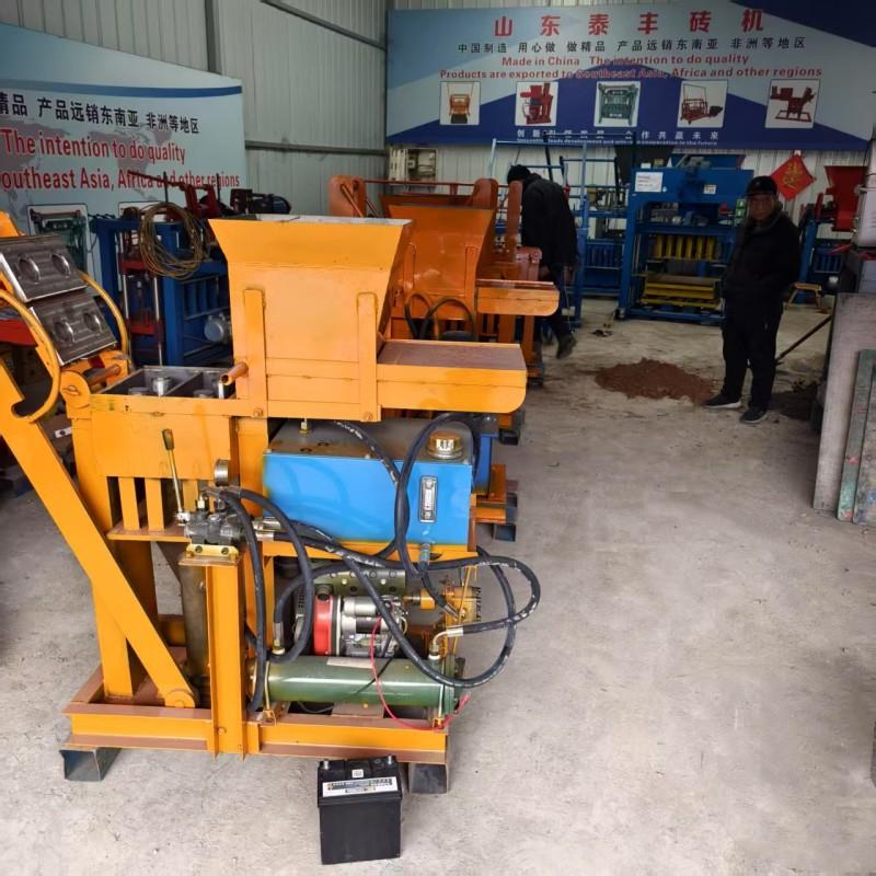 一次两块P4砖盒 建筑工地移动式免烧砖机 泥土块粉碎混合设备广东