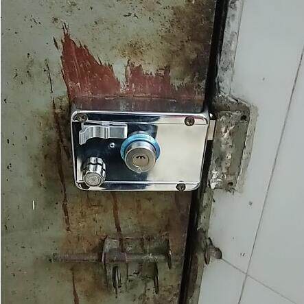 .老式门锁外装门锁防盗门锁铁门锁房门锁室内大门锁不锈钢暗锁锁