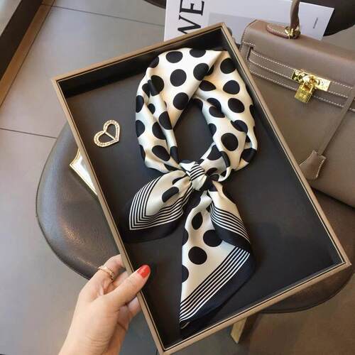 Polka dot scarf silk scarf female 70 波点围脖领巾丝巾女70cm