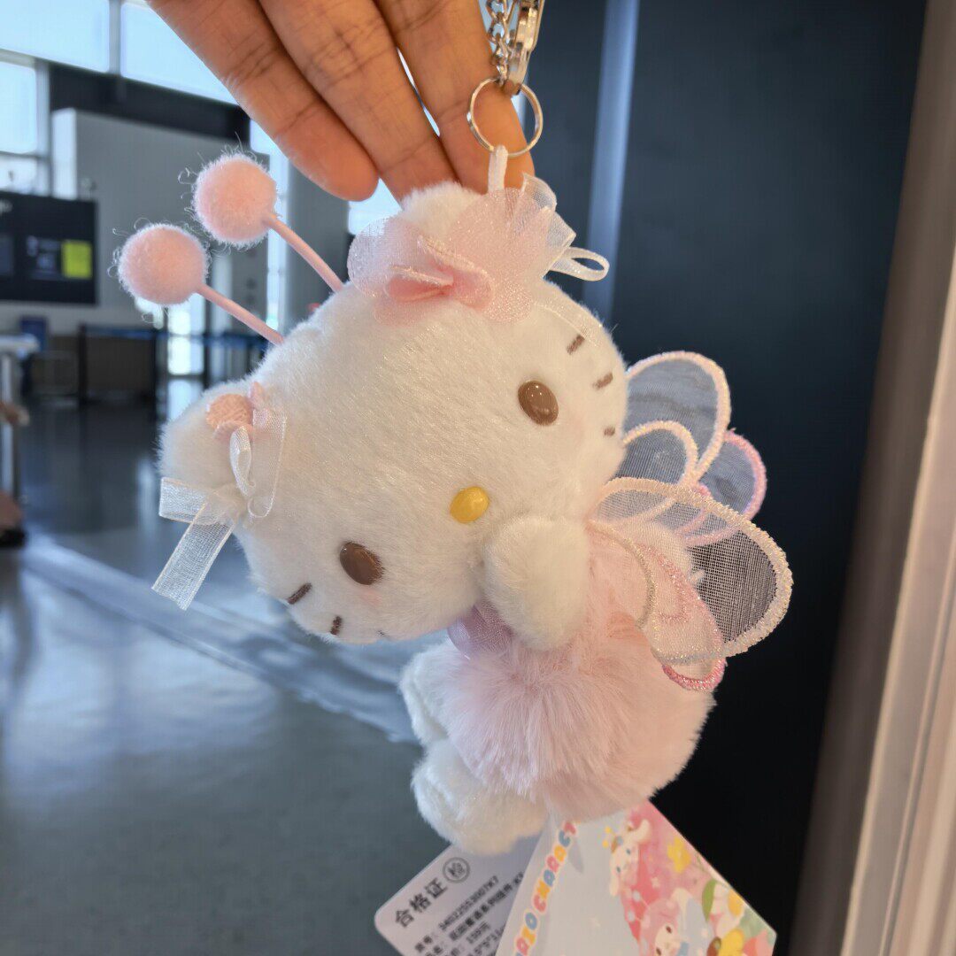 日本代购helloKitty小羊包包挂件钥匙扣毛绒玩偶挂饰女生礼物KT猫