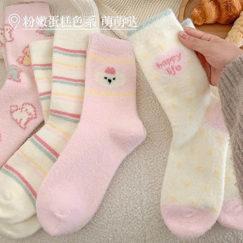 秋冬天毛绒绒可爱少女卡通中筒袜