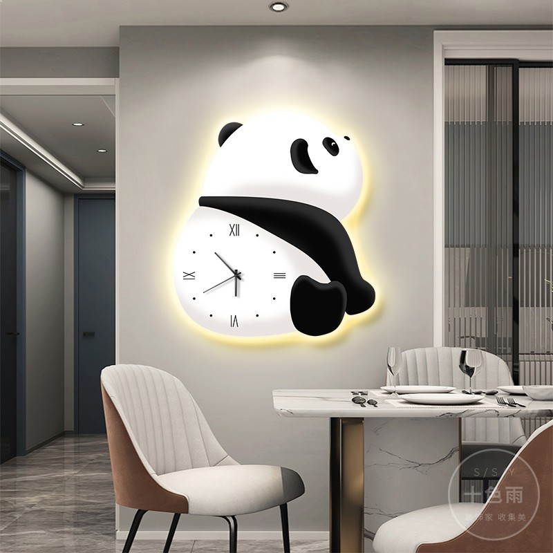 网红熊猫挂钟客厅钟表挂墙饭厅装饰画家用灯画挂画创意时钟壁灯