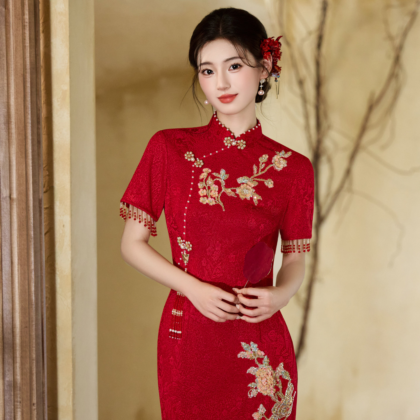 中式旗袍敬酒服新娘结婚红色图片