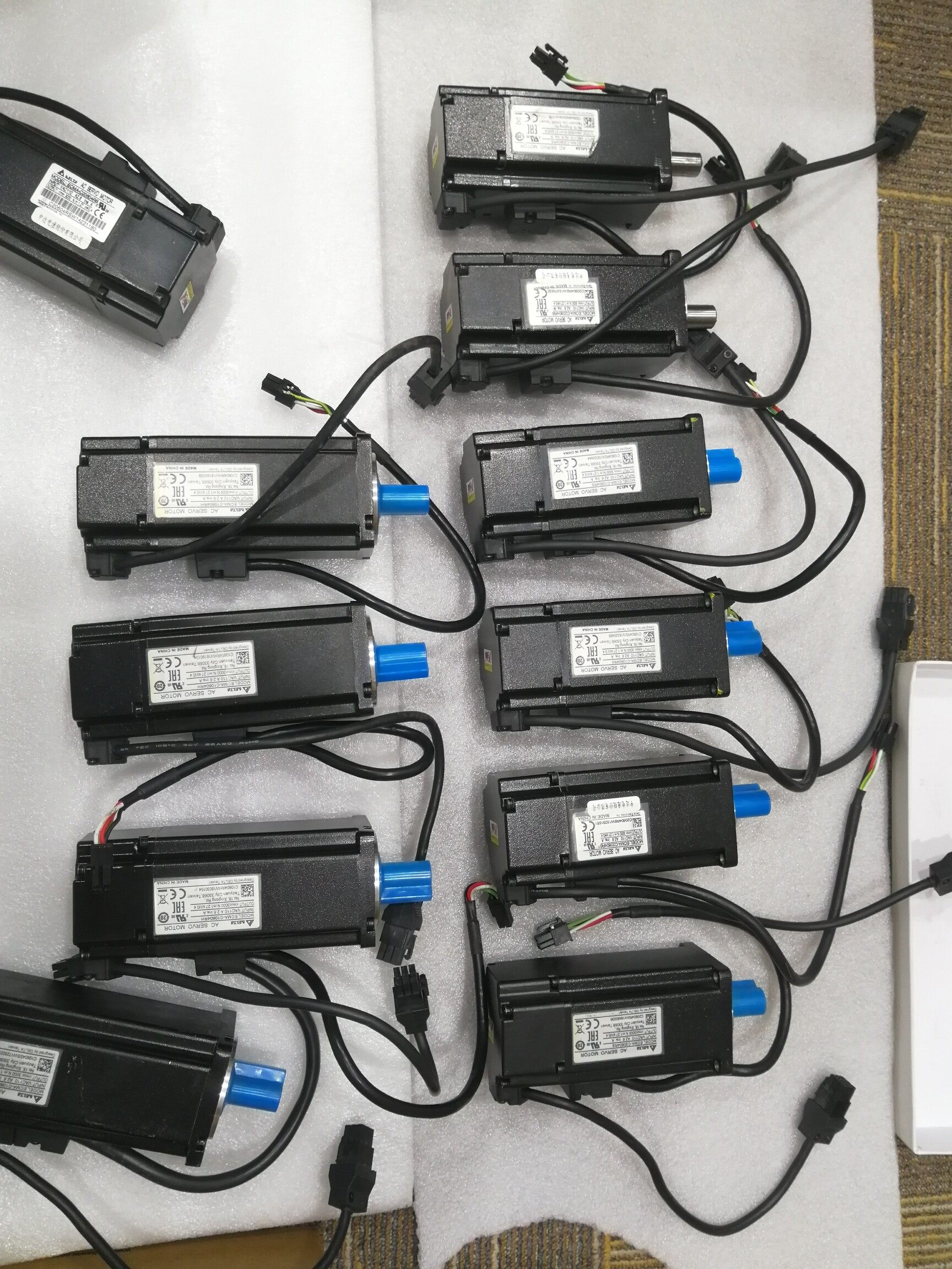 议价！ECMA-CA0604SS台达绝对值ECMA-CA0807R