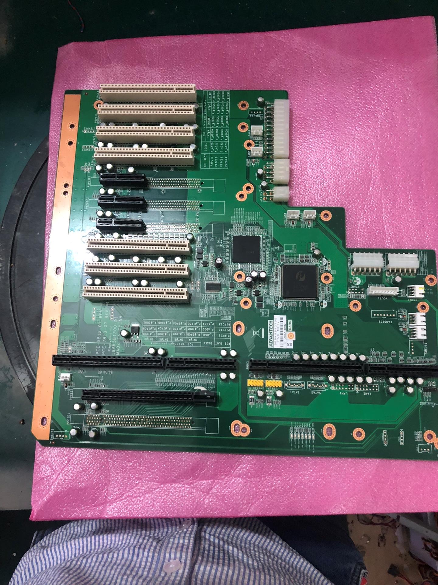 研华底板，型号：PCE-5B12-07，REV：A1，十五片议价！