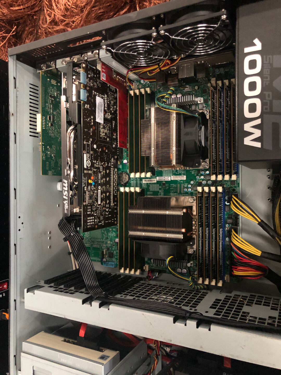 美国超微X9DAE服务器，主板型号：X9DAE，内存：64G议价！