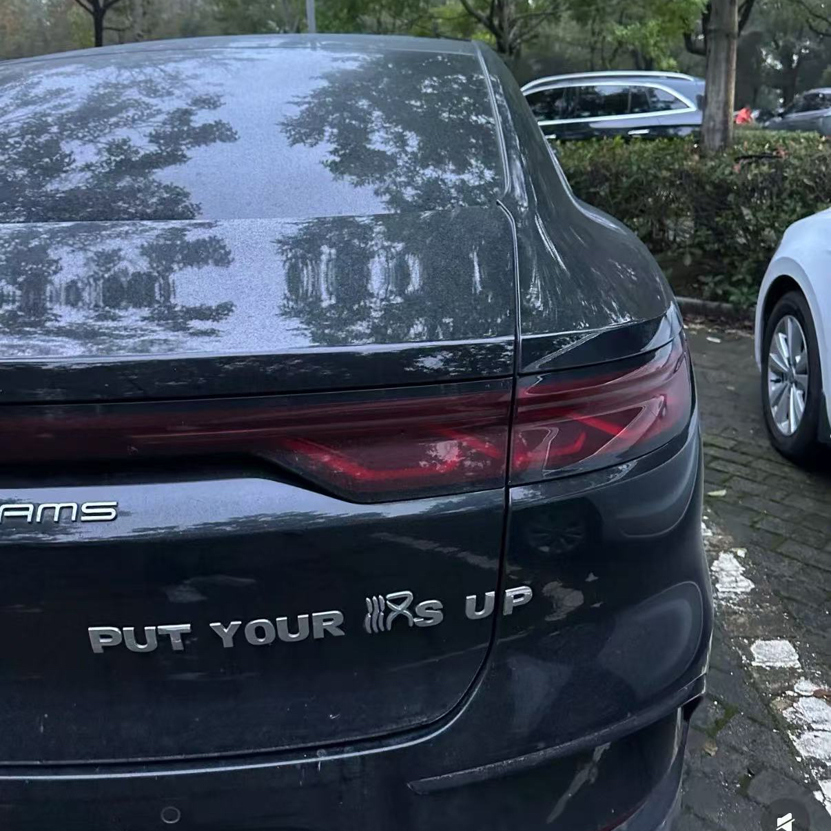 PUT YOUR汉S UP举起你的汉谐音玩梗3D立体比亚迪汉evdm个性车尾标
