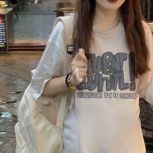 女生学生短袖T恤2026年夏季新款设计感宽松学生上衣韩版百搭潮ins