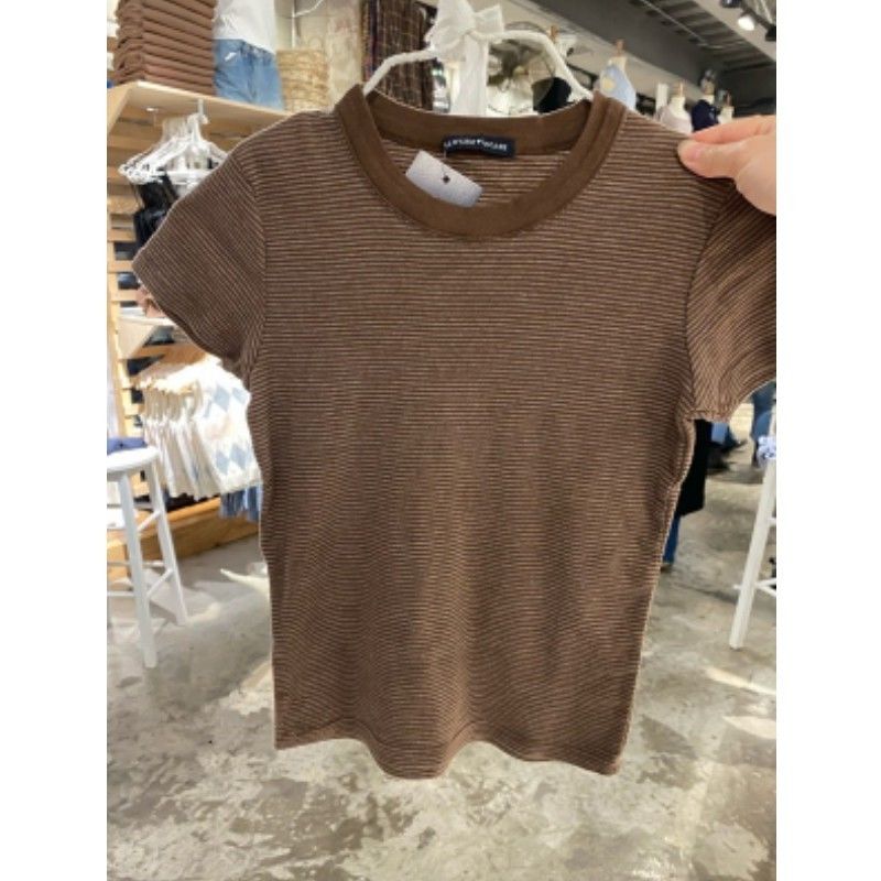 2025夏季休闲百搭细条纹短袖t恤女bm辣妹显瘦短款正肩上衣潮流款