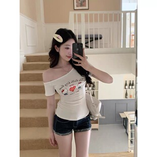 修身 新款 显瘦百搭辣妹上衣 t恤女夏季 韩系可爱凯蒂猫印花斜肩短袖
