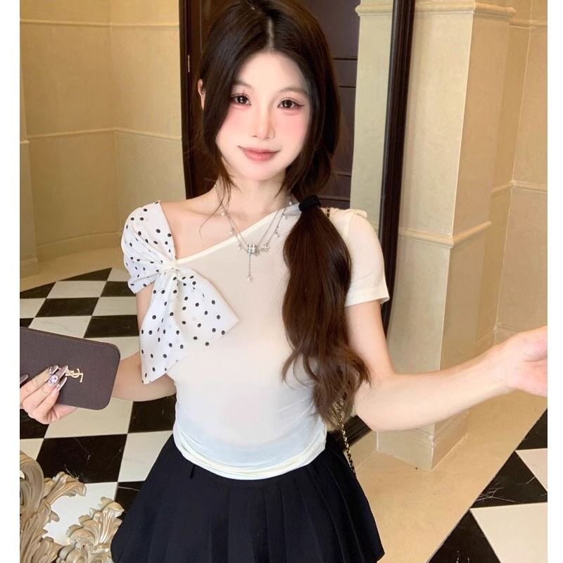 蝴蝶结斜领露肩白色紧身收腰短袖女夏季纯欲性感辣妹上衣修身t恤