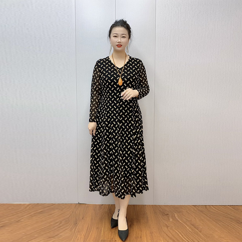 春夏新款碎花裙中袖台湾纱长裙中年妈妈装修身显瘦气质大摆连衣裙