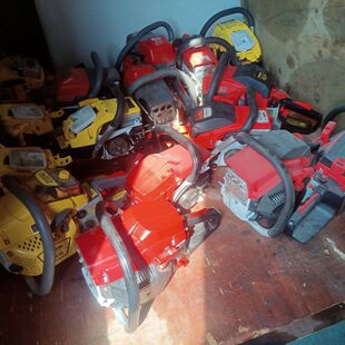 二手油锯库存机样品机混合油本店属二手机品牌机器随机发货。