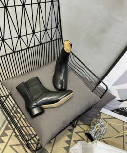 tabi分趾春秋猪蹄分趾靴女3CM粗跟羊皮分趾鞋中筒靴子ma吉拉靴子