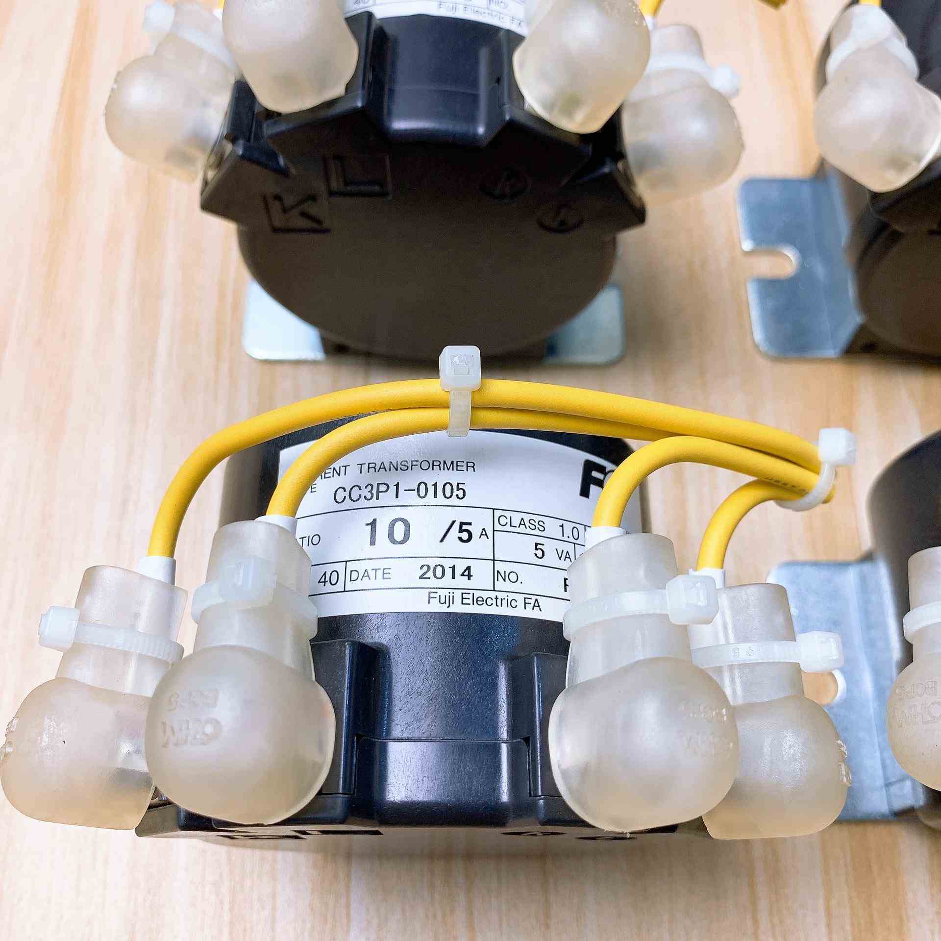 精品成色 富士CC3P1-0105互感器，10/5A 5VA，非实价