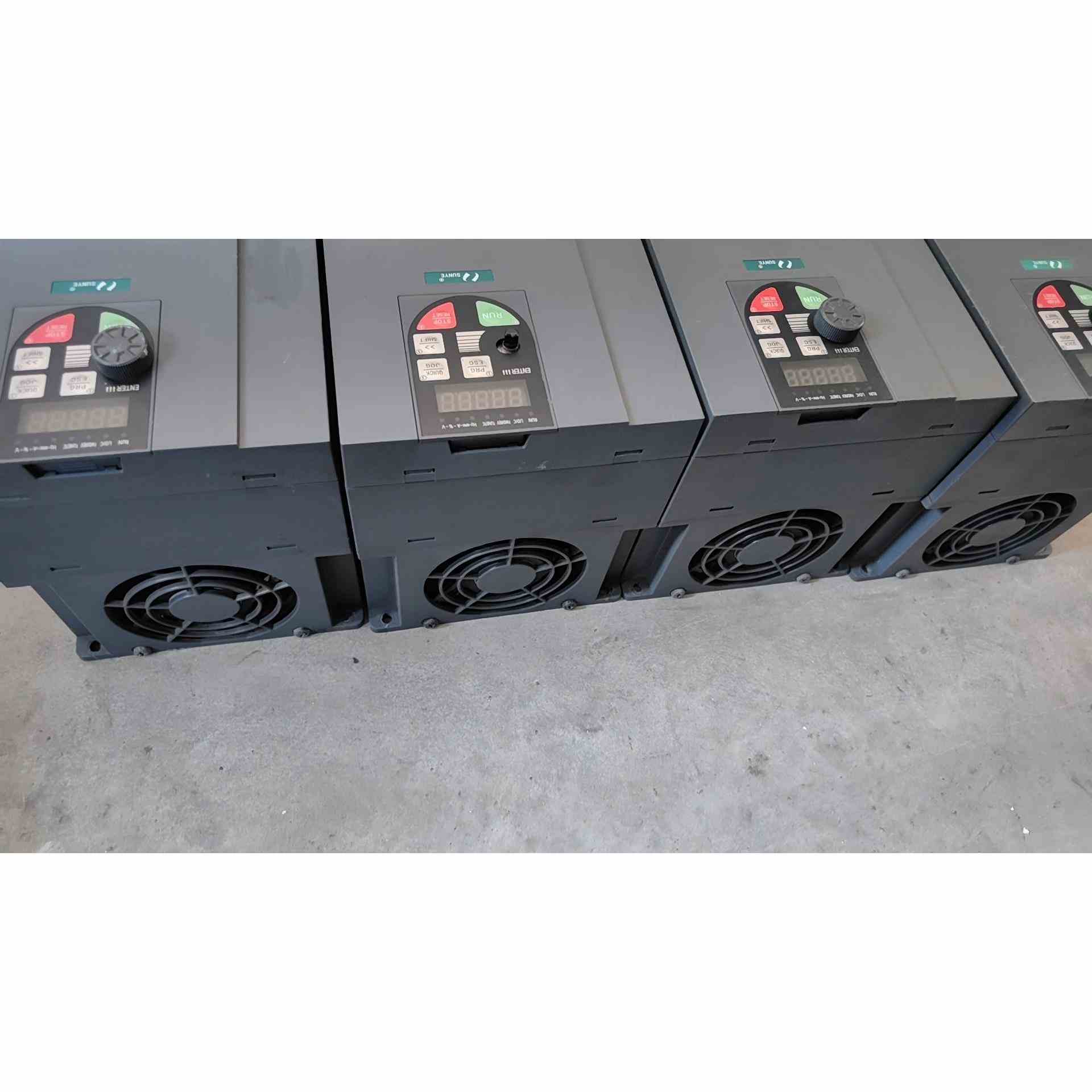 日业CM800-4T015B变频器功能正常成色需要的联系,不是实价