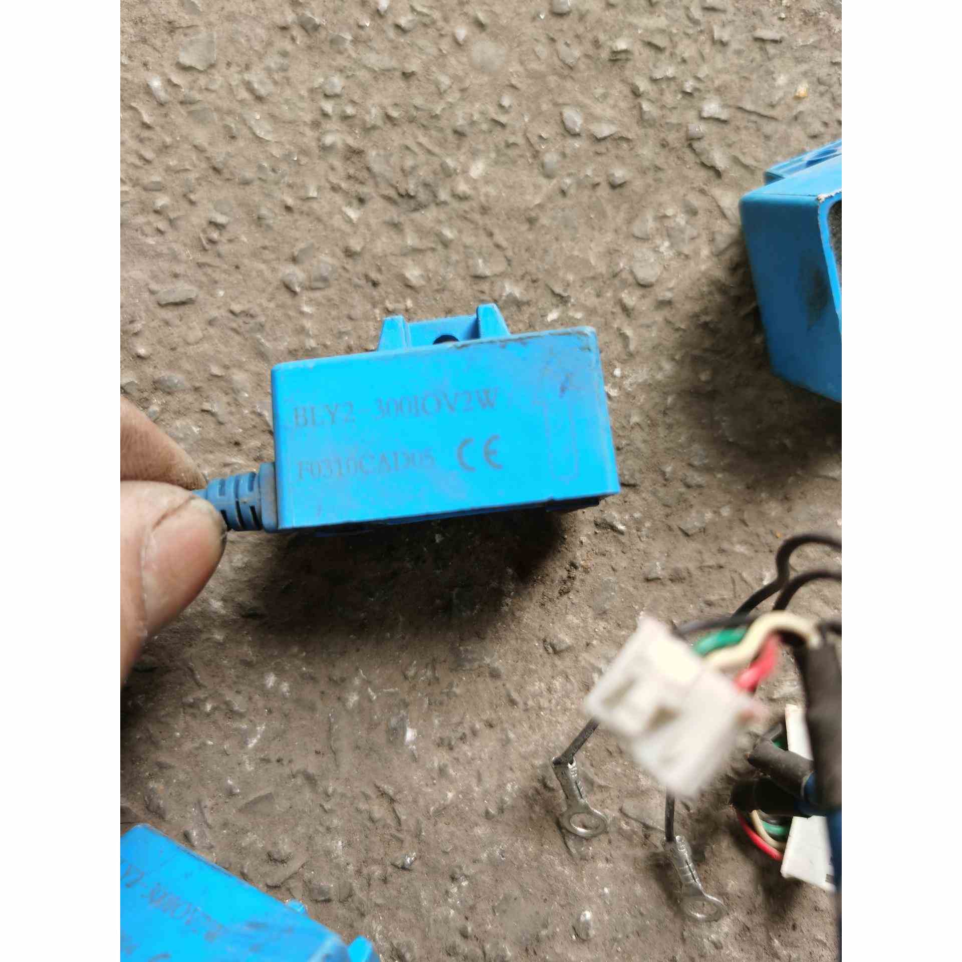 变频器霍尔传感器BLY2-300IOV2W二手拆机包好包，不是实价