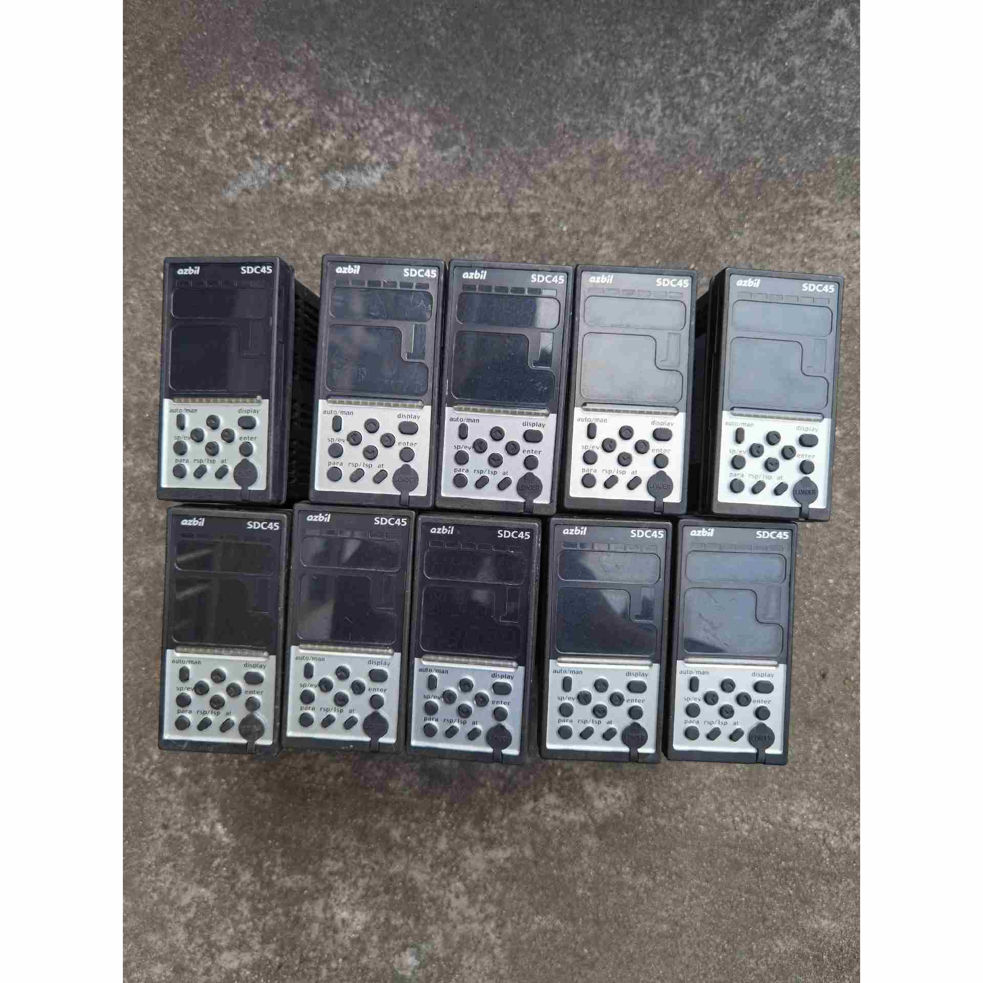 山武温控器，SDC45，C45A2A2C000300 设备拆，不是实价