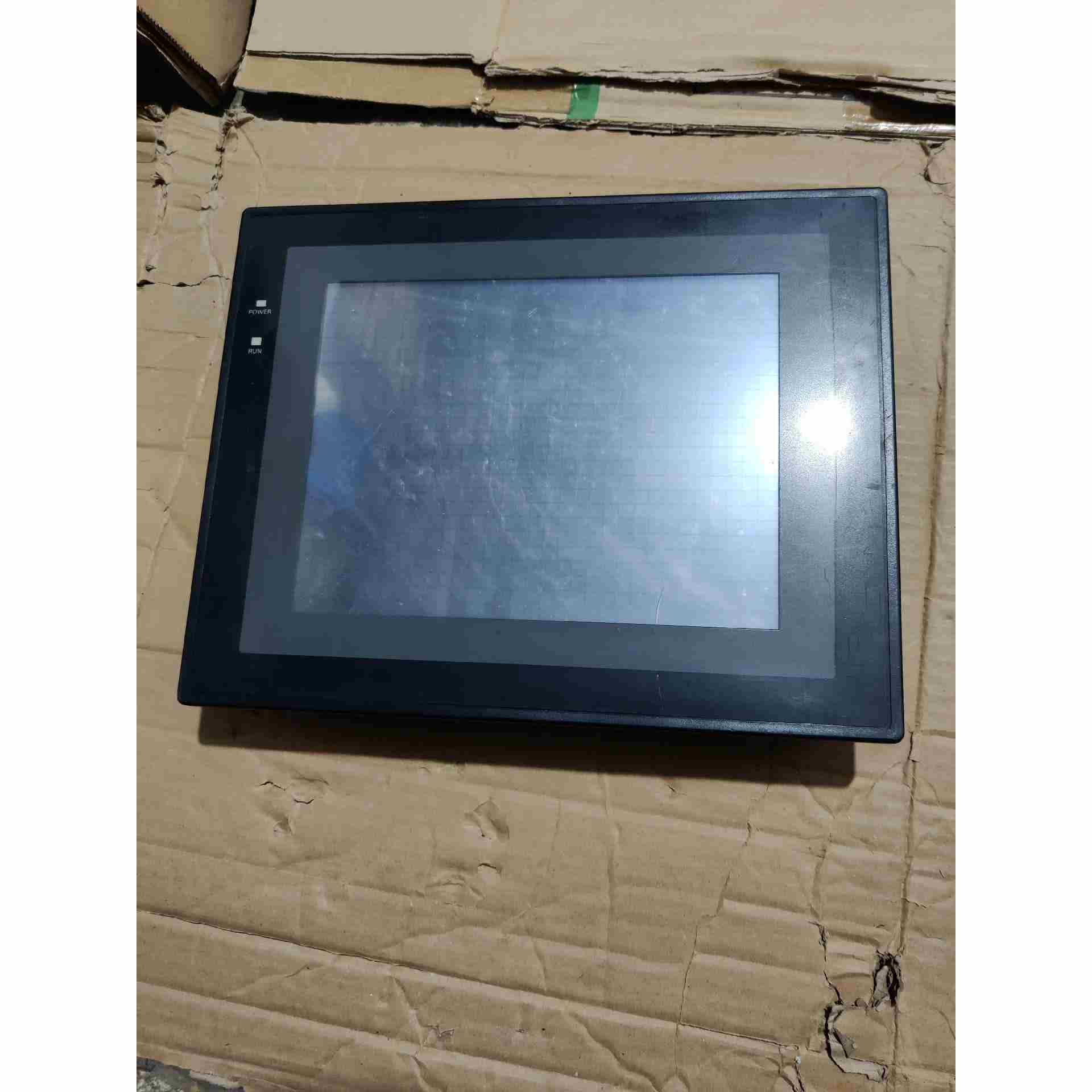 二手 欧姆龙 NT631C-ST151B-EV2，不是实价