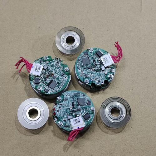 维修编码器EA33B23M16H5DU3，内孔尺寸8mm，成，议价