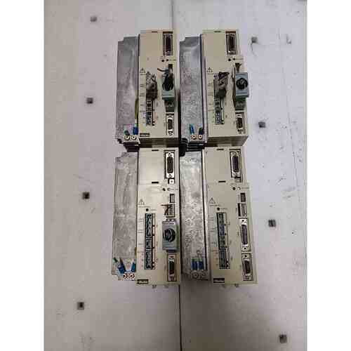 横河驱动器UR1BG3/030N-6KC-2TA-N，原装拆，非实价