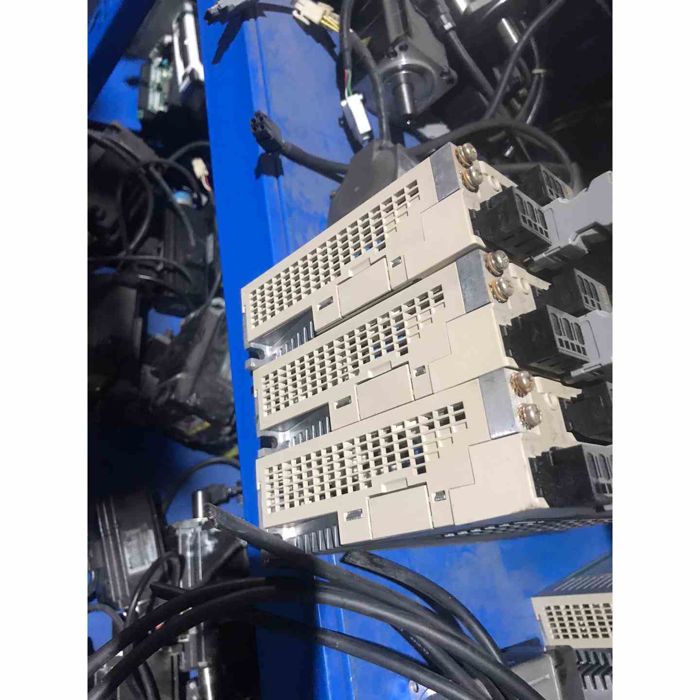 禾川伺服驱动器 SV-X3DA020A-D 200W ，非实价