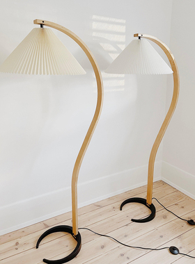 丹麦Timberline落地灯日式客厅沙发旁氛围灯原木风卧室床头钓鱼灯