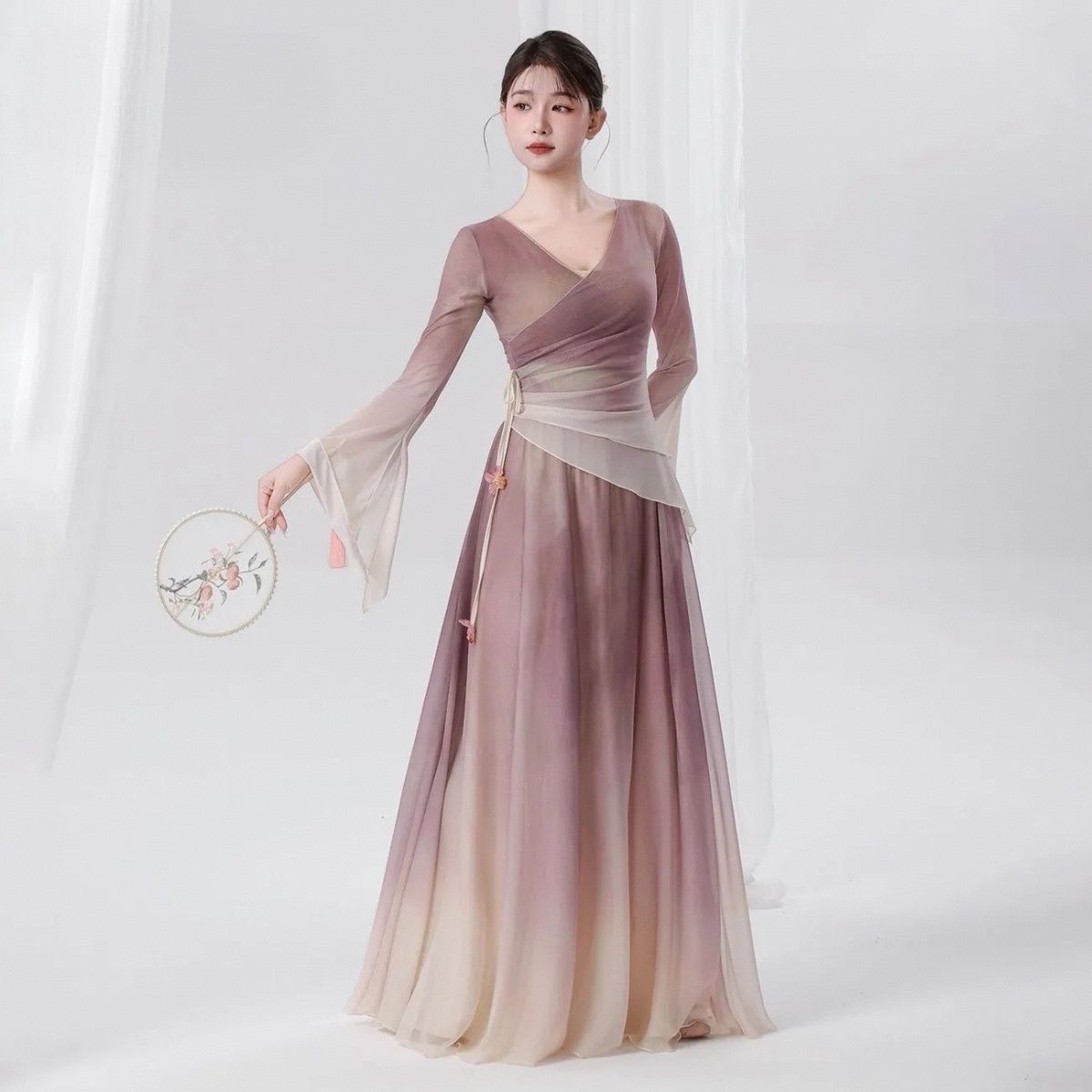 新款古典舞表演服飘逸艺考练功服