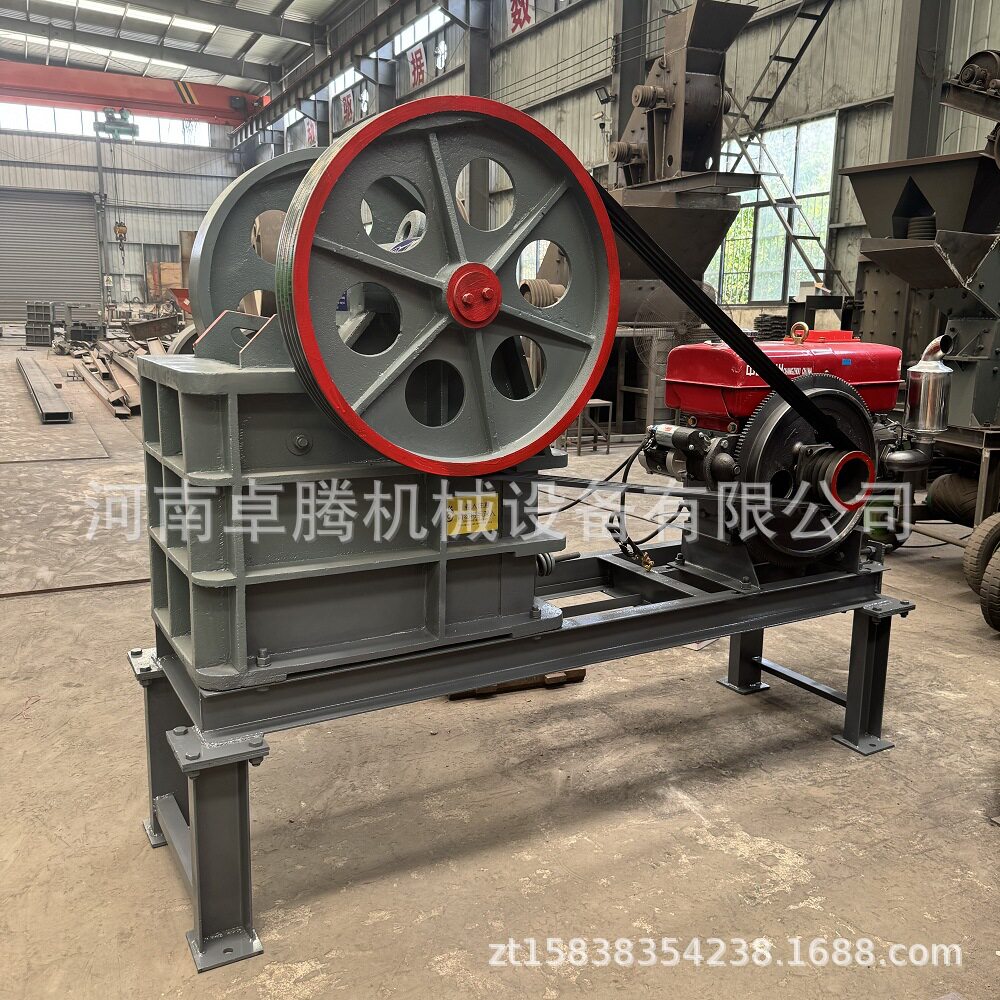 工厂价小型柴PE-200*300柴油动力颚式破碎机建筑垃圾岩石碎石机
