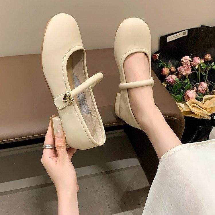 自然卷文艺女鞋圆头浅口复古百搭配裙子粗跟单鞋白色法式玛丽珍