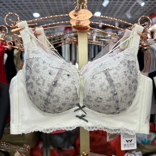 薄B杯文胸性感豹纹61836三排扣聚拢蕾丝交叉带上托调整收副乳内衣