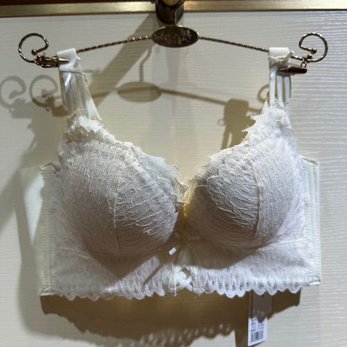 古调778甜美蕾丝五排扣小胸聚拢显大中厚AB杯内衣收副乳调整文胸