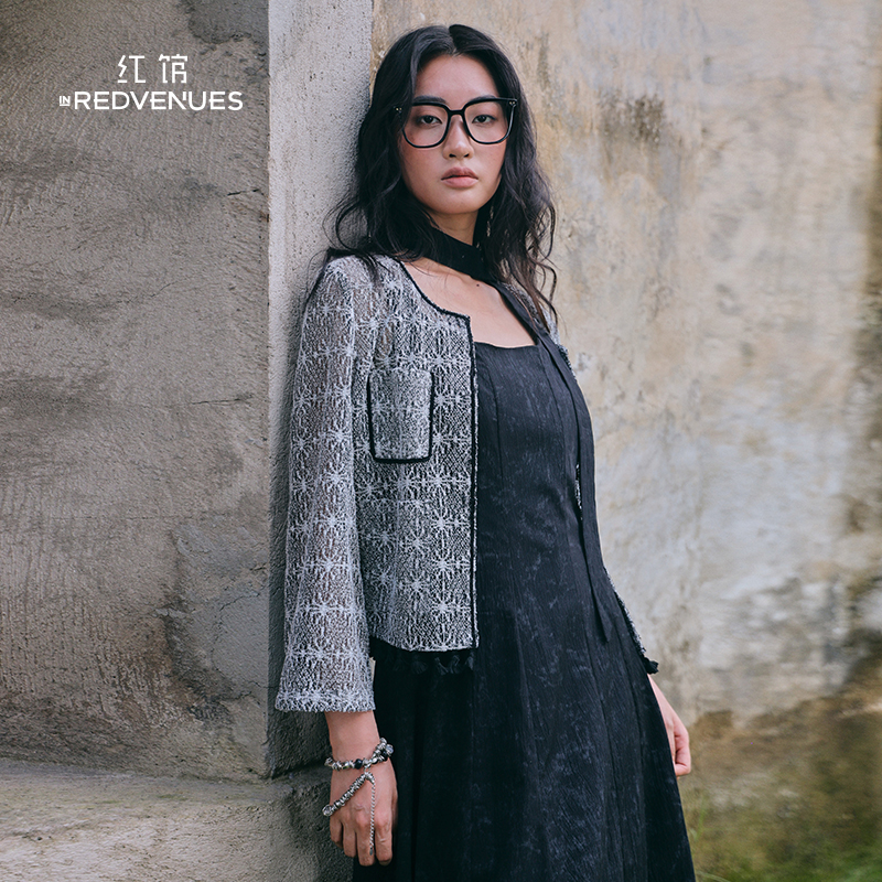 红馆|设计师款钩花流苏外披25早秋新款小香风外套女轻薄开衫上衣