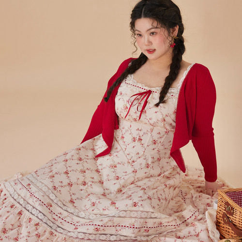 LaceMade大码女装红石榴连衣裙