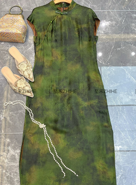 一念五一出行26夏上新极简大牌老钱新中式人丝香云纱晕染绿色连衣