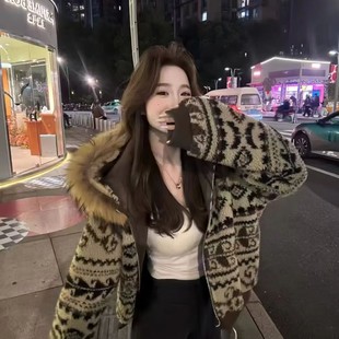 一念帽仿羊羔毛宽松保暖羽绒服外套 NX601 配可拆卸真貉子毛毛领