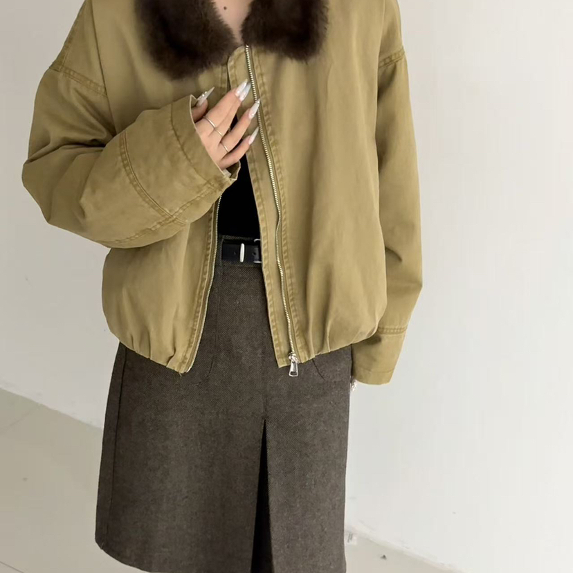 一念店冬上新复古风毛领拼接宽松保暖羽绒服外套YS2-P249