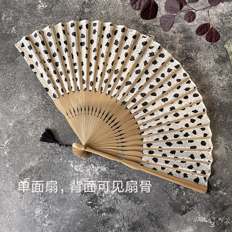 芷墨女式折扇时尚小众泡泡纱复古黑白波点豹纹扇子夏季纳凉日用扇