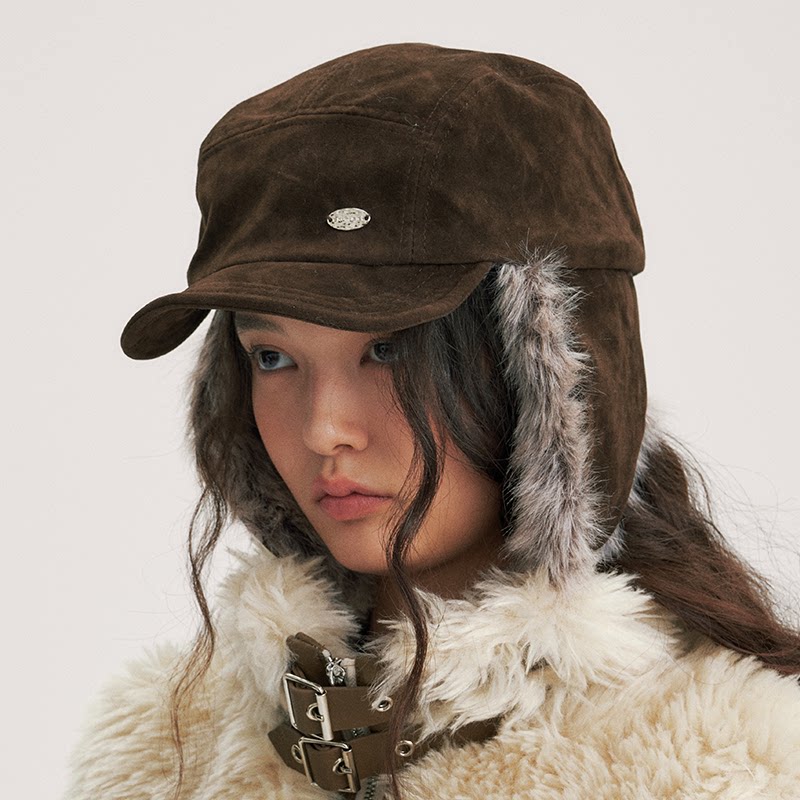 CHUNISLET纯屿 毛毛拼接气质麂皮绒棒球帽秋冬护耳保暖帽